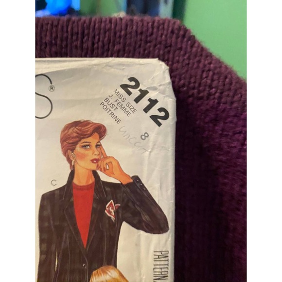 McCalls Sewing pattern 2112 Women's blazer  jacket Sz 8 - Picture 2 of 5